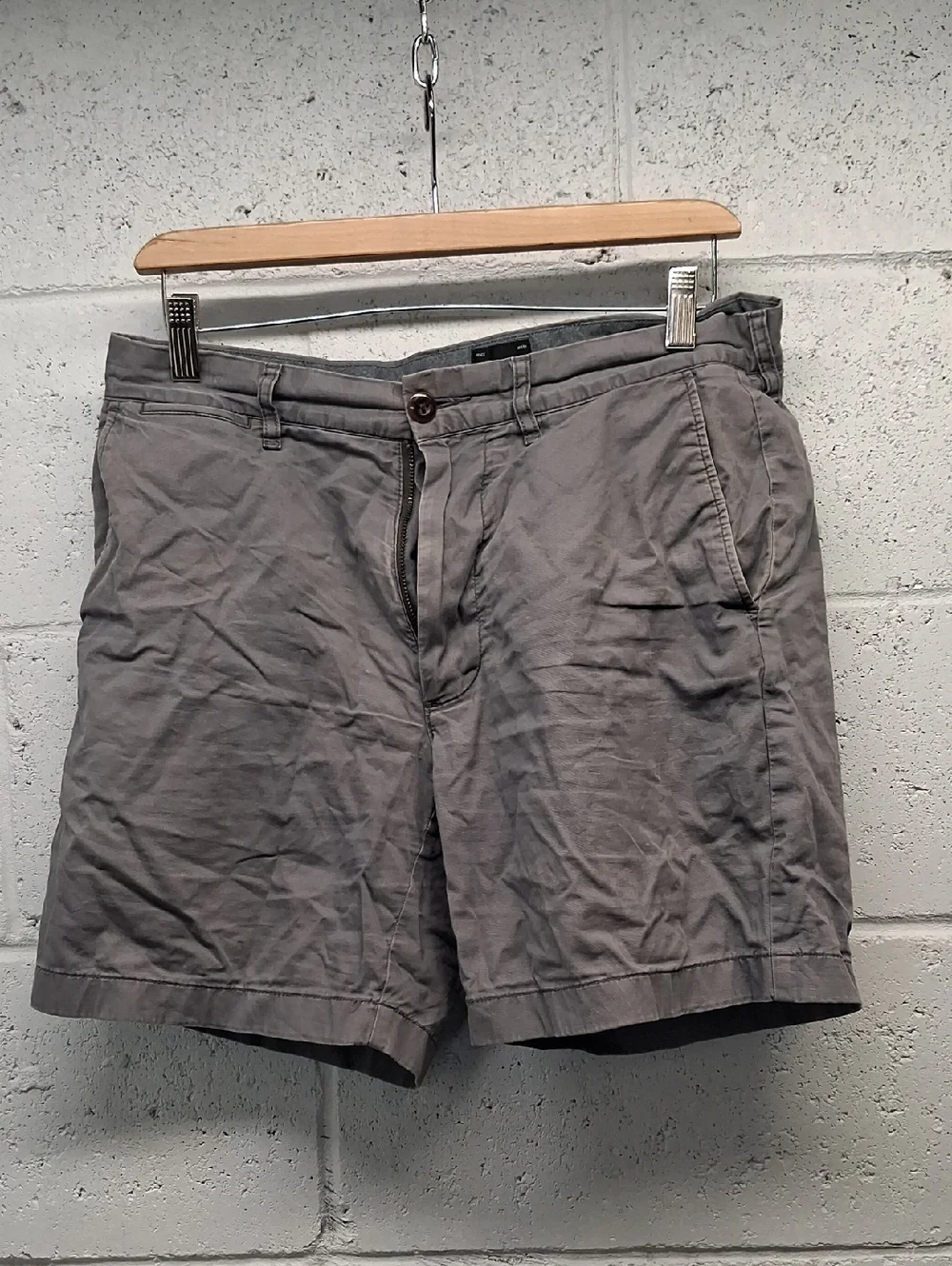 Mens J. Crew Classic Gray Cotton Shorts Sz. 30